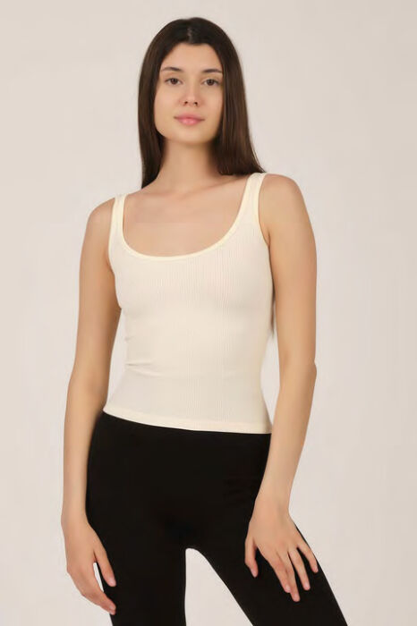 ATLET CROP TOP - 1
